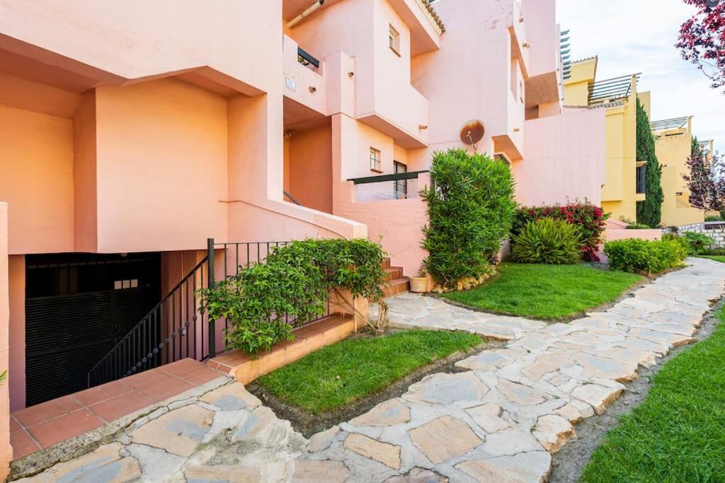 Apartamento En Marbella Guadalmina Primera Linea De Campo De Golf Los Cartujanos Luaran gambar